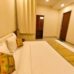 ** Hotel Veer Palace Near Udaipole India